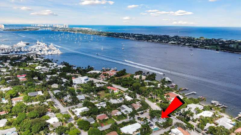 202 32nd Street, West Palm Beach FL 33407