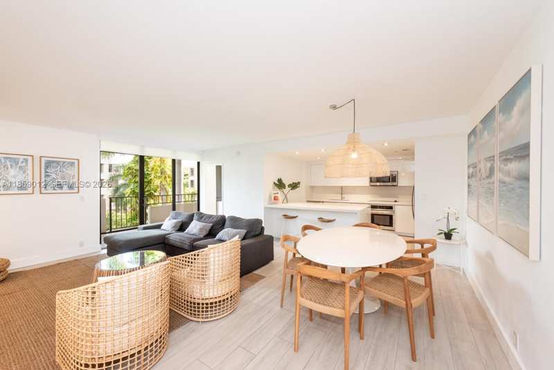 181 Crandon Blvd # 306, Key Biscayne FL 33149