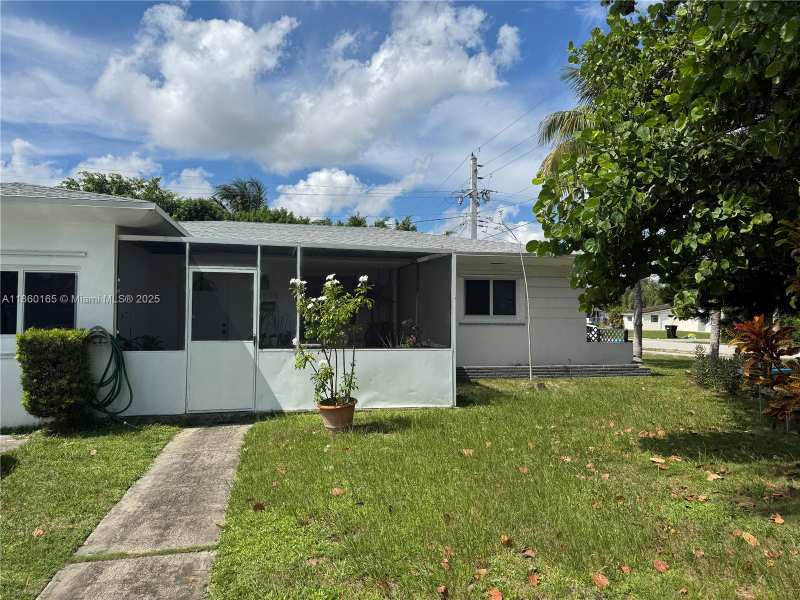 1691 NE 177th St, North Miami Beach FL 33162