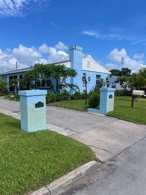 1125 N F Street, FL 33460