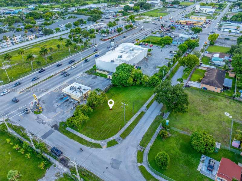 21 ave, Miami FL 33147