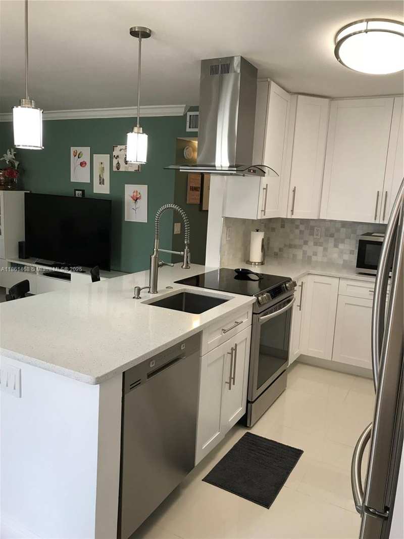 466 Normandy J # 466, Delray Beach FL 33484