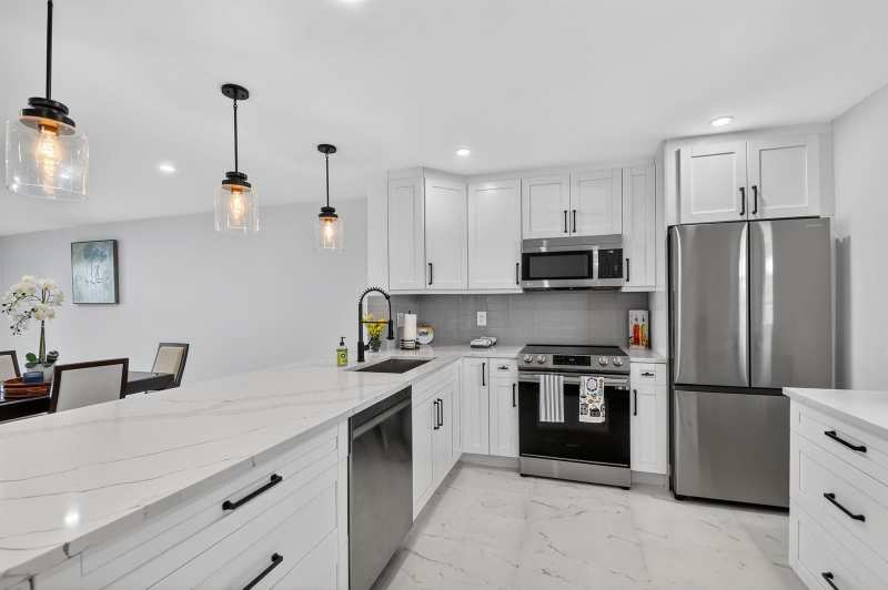 2300 NE 1st Lane # 201, Boynton Beach FL 33435
