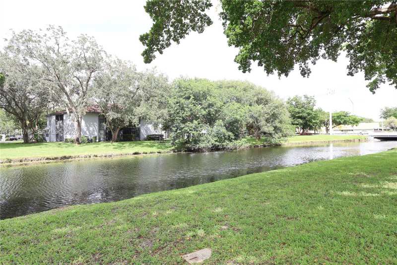 865 NW 80th Ter # 6, Plantation FL 33324