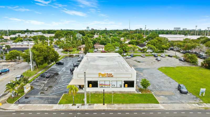 2111 N Federal Highway, Hollywood FL 33020
