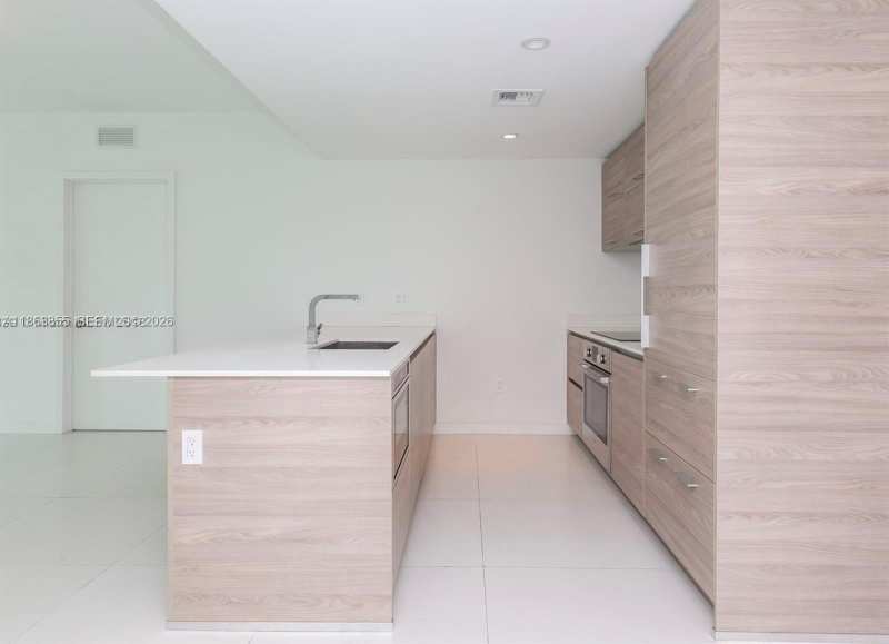 1300 S Miami Ave # 1602, Miami FL 33130