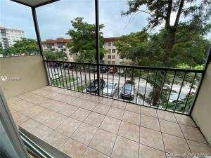 4166 Inverrary Drive # 303, Lauderhill FL 33319