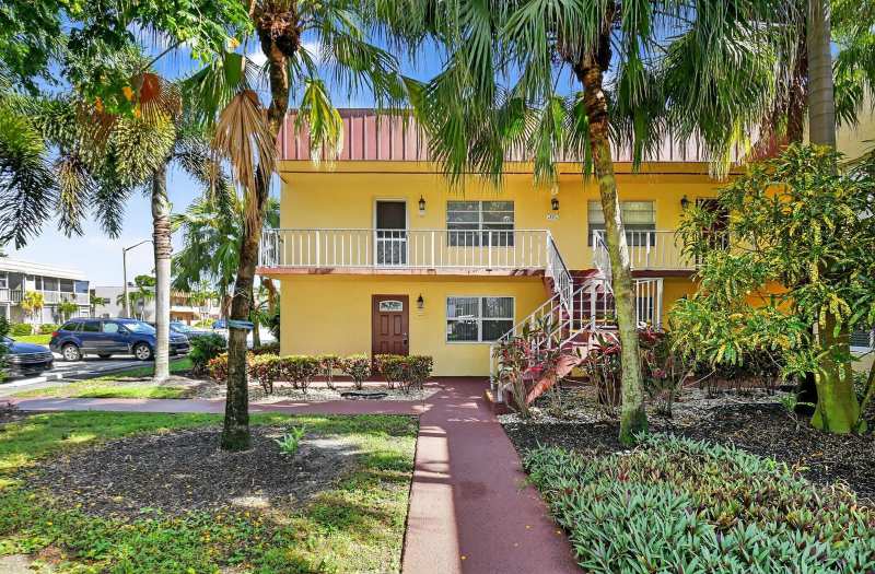 624 Flanders M, Delray Beach FL 33484