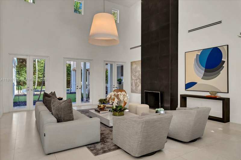 2820 Brickell Ave, Miami FL 33129