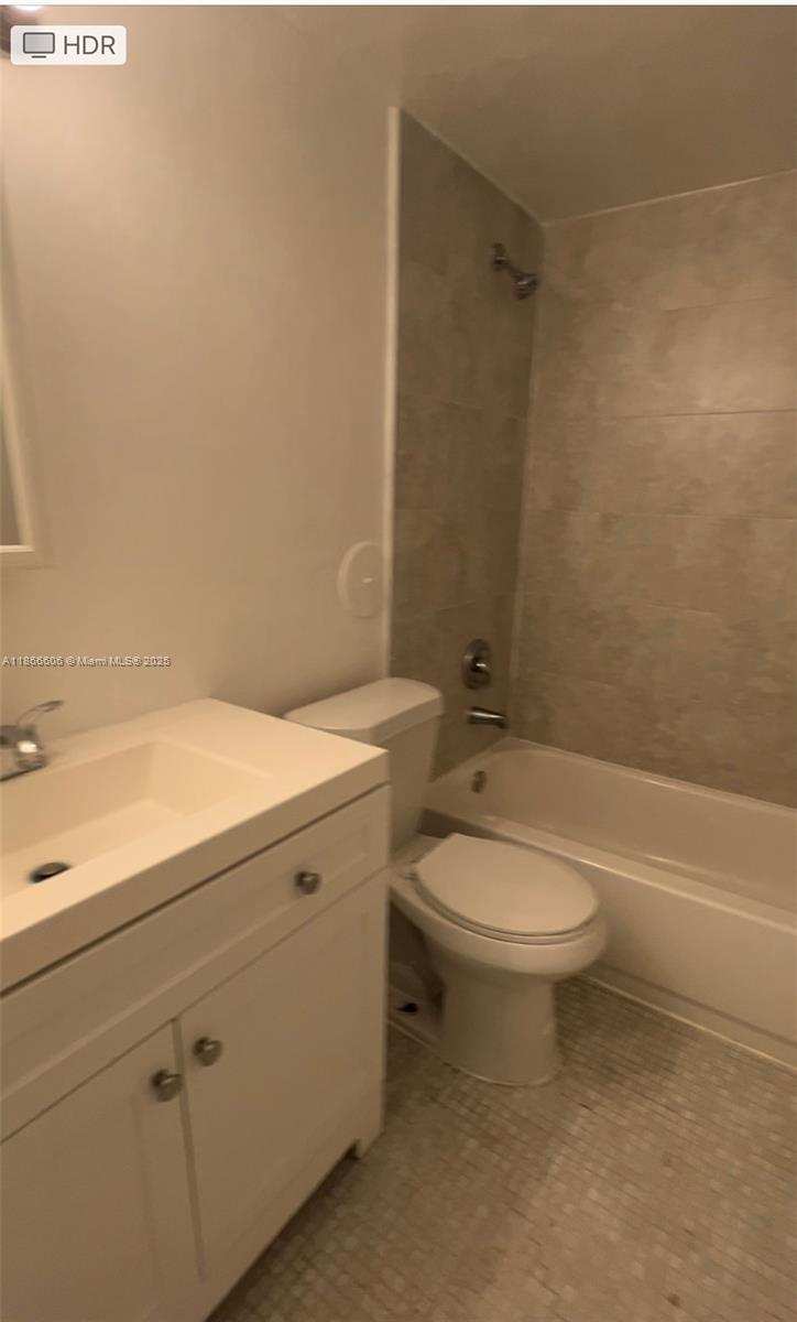 498 NW 165th St Rd # 101, Miami FL 33169