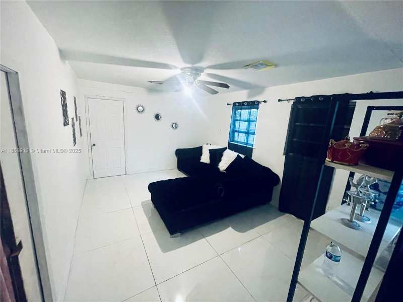 2751 NW 99th St, Miami FL 33147
