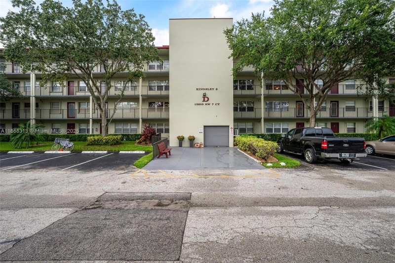 13255 SW 7th Ct # 403D, Pembroke Pines FL 33027