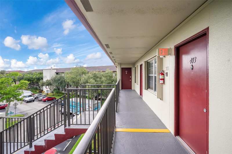 13255 SW 7th Ct # 403D, Pembroke Pines FL 33027