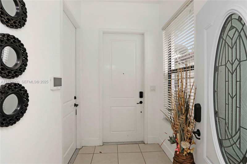 3293 W 98th Pl, Hialeah FL 33018