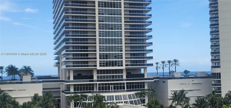 1825 S Ocean Dr # 814, Hallandale Beach FL 33009
