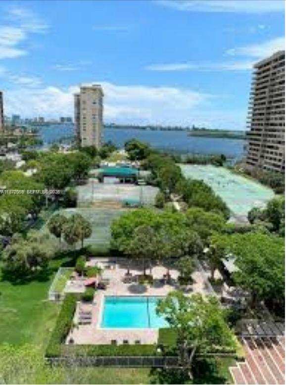 11111 Biscayne Blvd # 4D, Miami FL 33181
