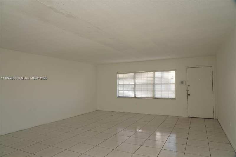 11855 NE 19th Dr # 10, North Miami FL 33181