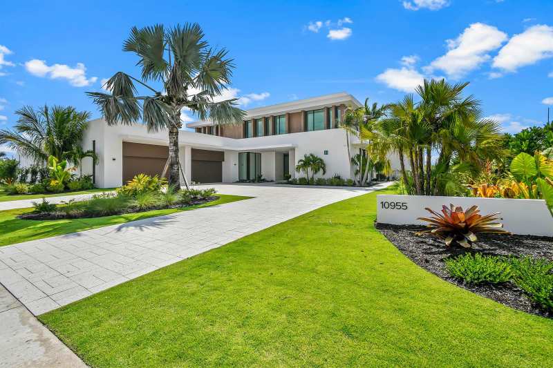 10955 Monte Rosa Drive, Palm Beach Gardens FL 33412