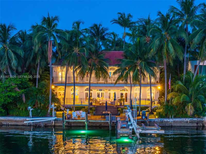 814 W Dilido Dr, Miami Beach FL 33139