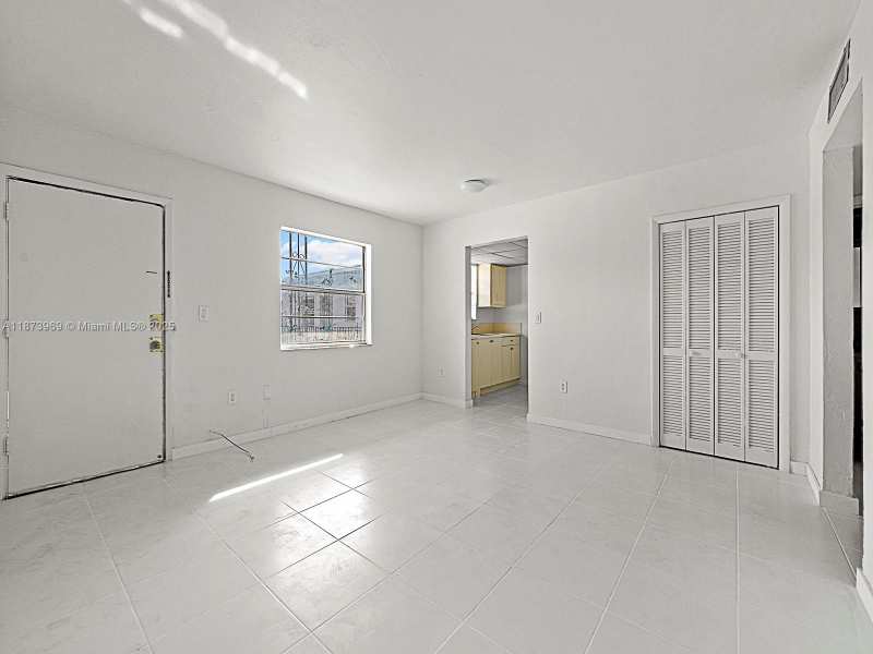 10305 SW 40th St # 0, Miami FL 33165