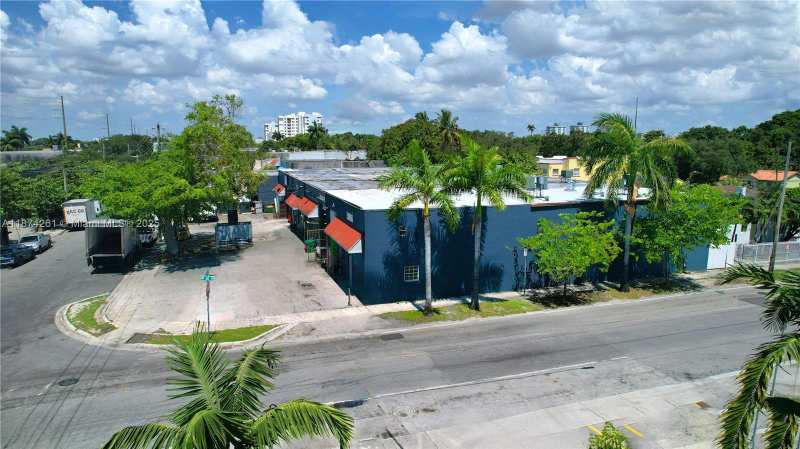 1401 NW 23rd St, Miami FL 33142