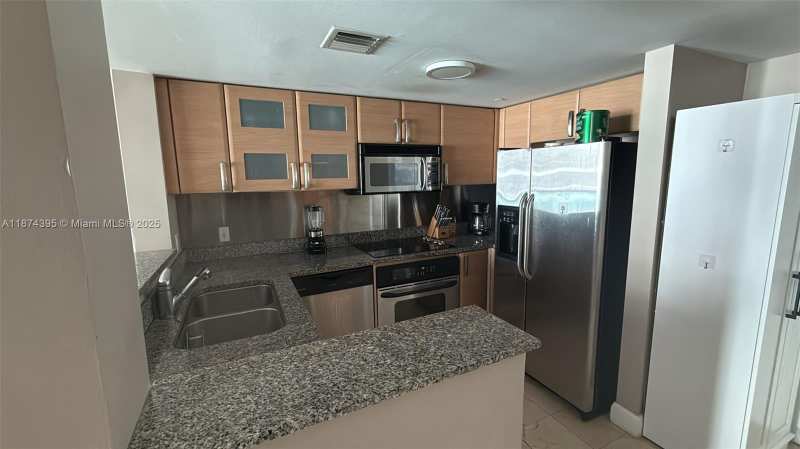 2101 Brickell Ave # 508, Miami FL 33129