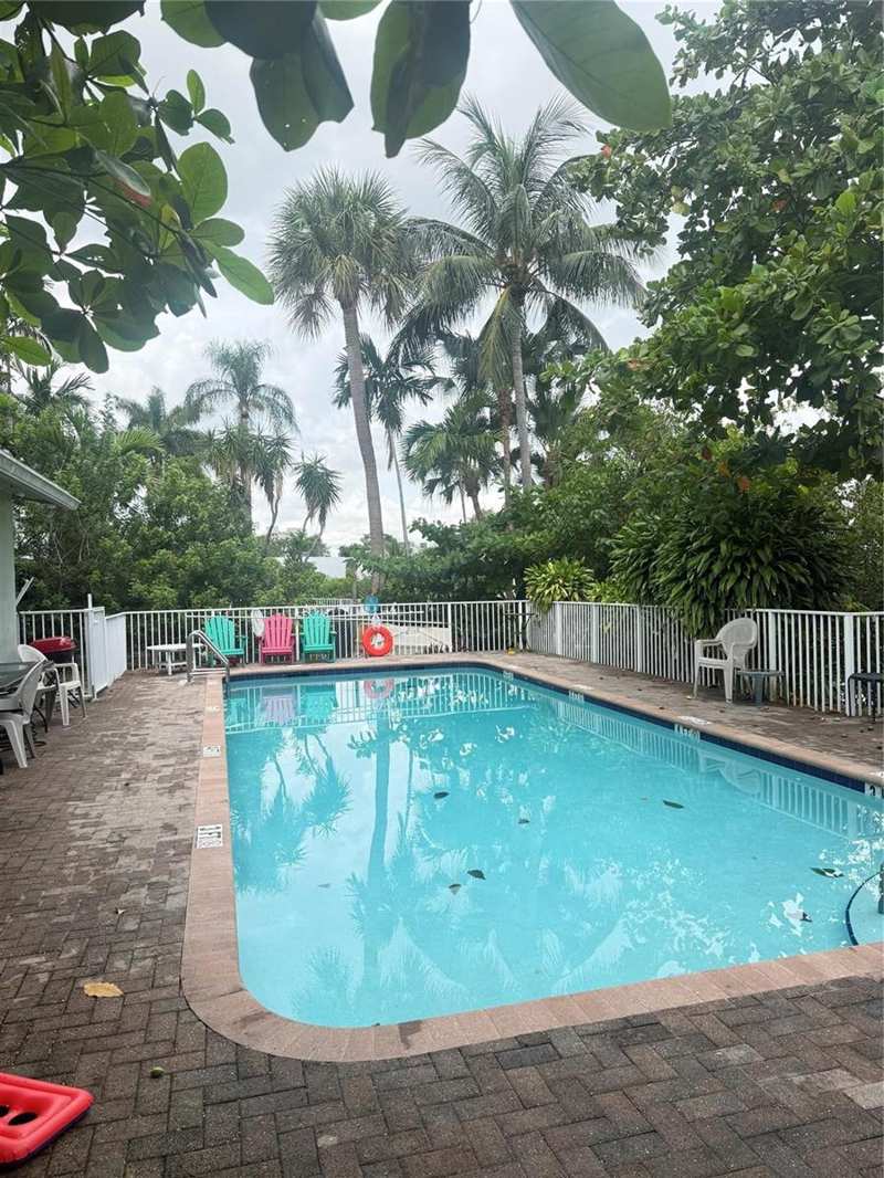 835 NE 18th Court, Fort Lauderdale FL 33305