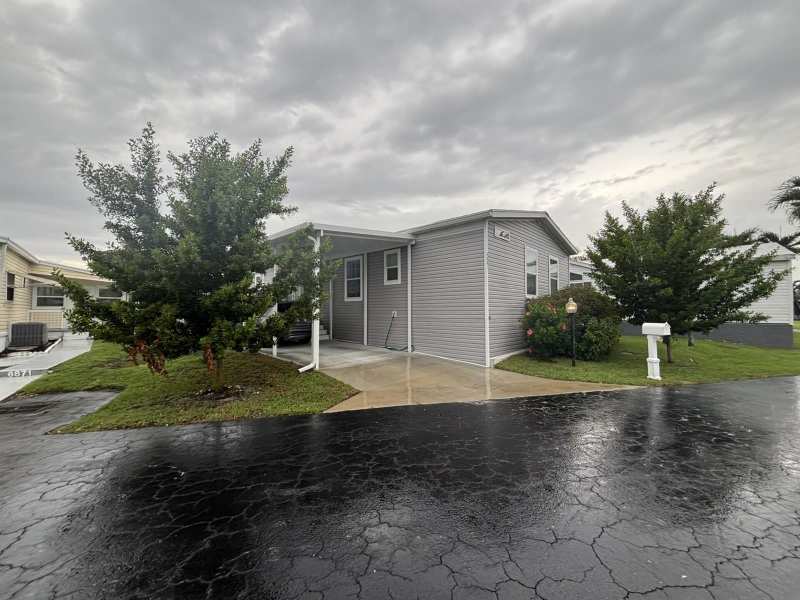 6881 NW 43rd Terrace, Coconut Creek FL 33073