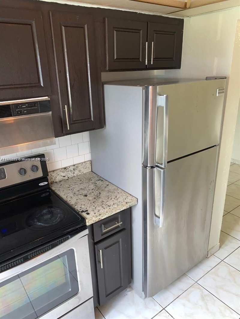 1850 Arthur St # 2, Hollywood FL 33020