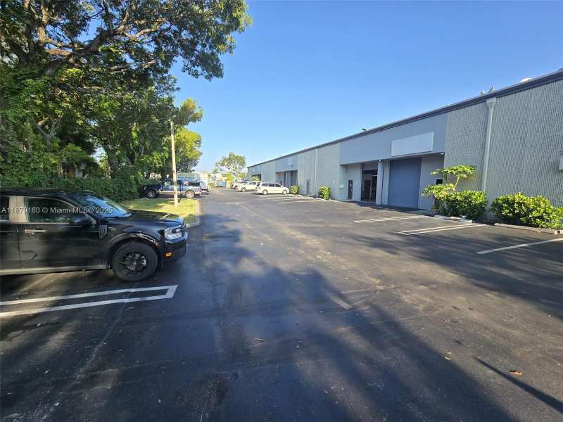 2460 NW 17th Ln # 6, Pompano Beach FL 33064