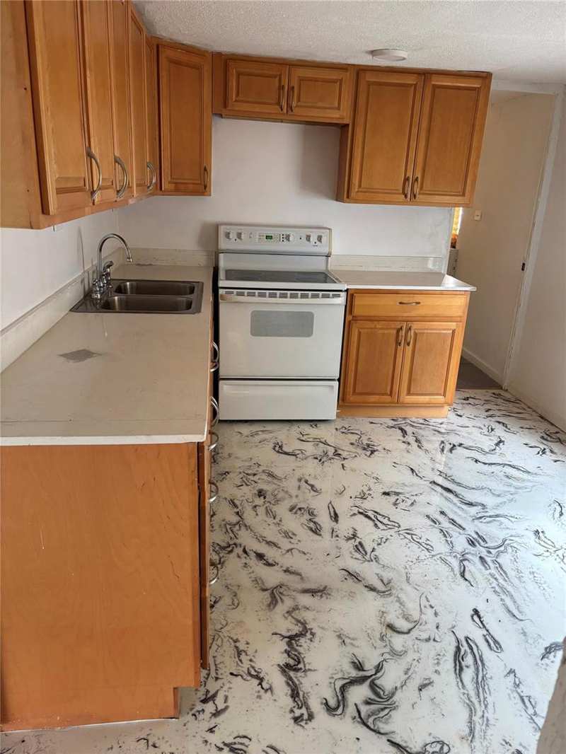 8556 Berkley Drive, Davie FL 33324