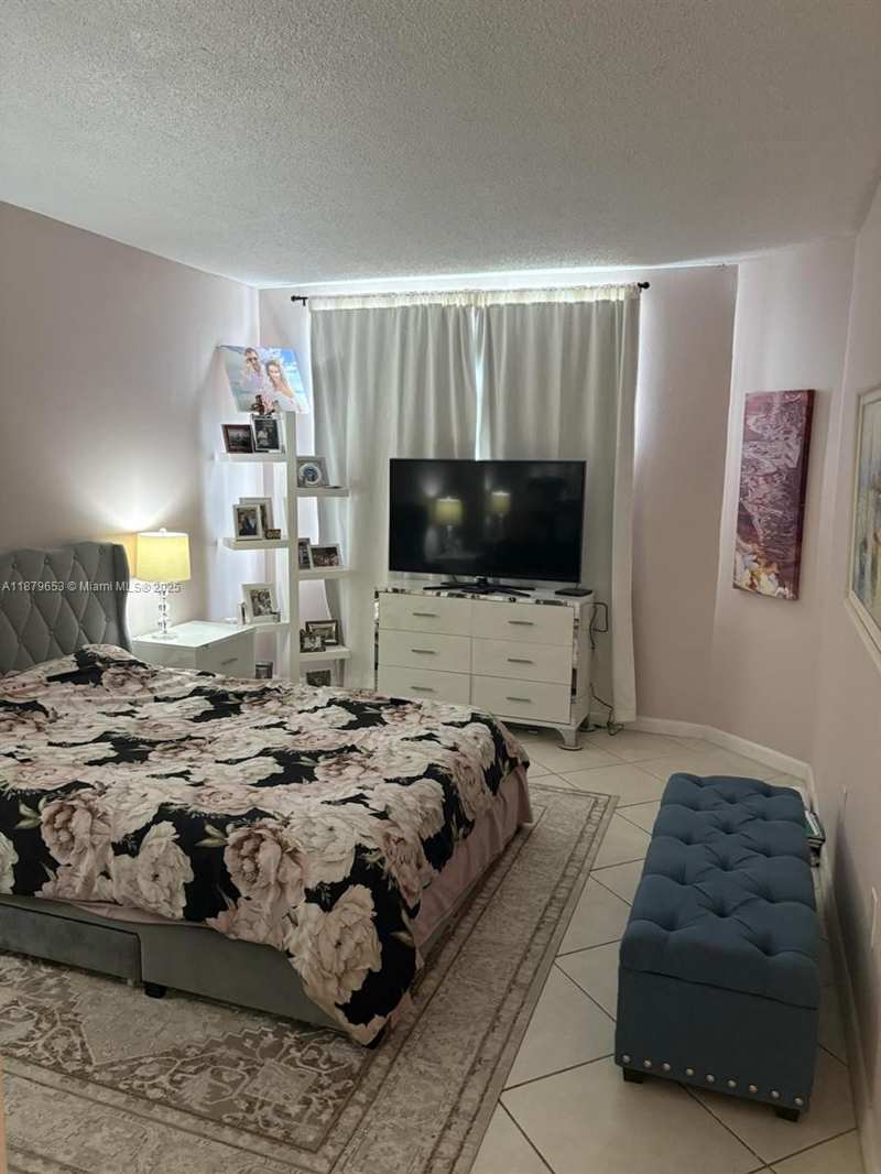 1965 S Ocean Dr # 7D, Hallandale Beach FL 33009