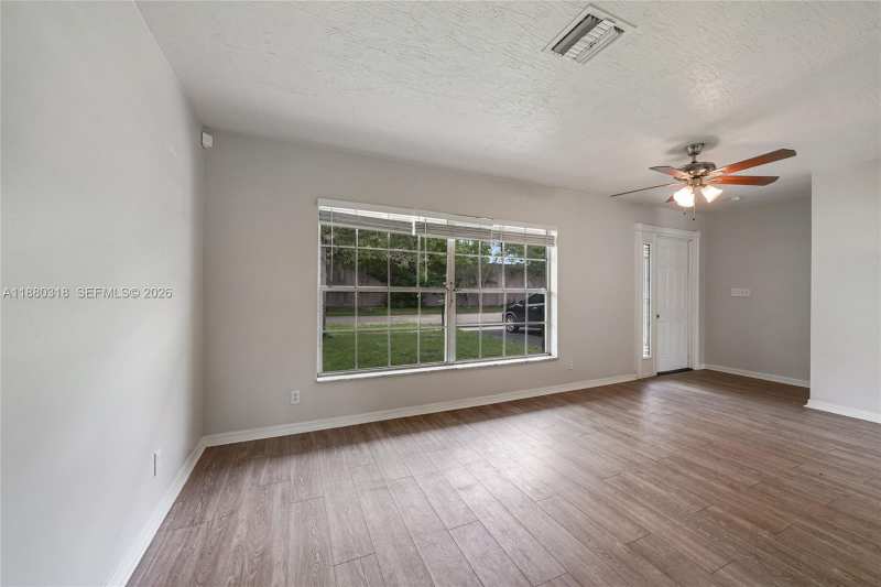 1000 NW 17th Ave, Boca Raton FL 33486