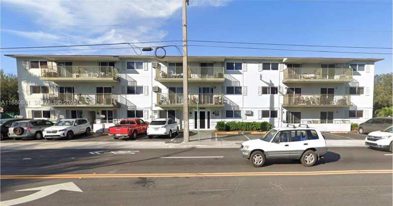 13285 NE 6th Ave # 301, North Miami FL 33161
