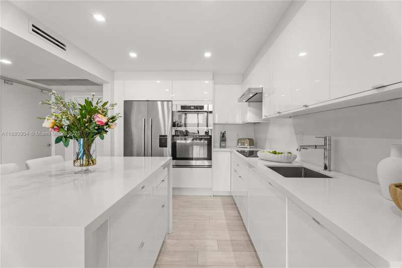 2301 Collins Ave # 24, Miami Beach FL 33139