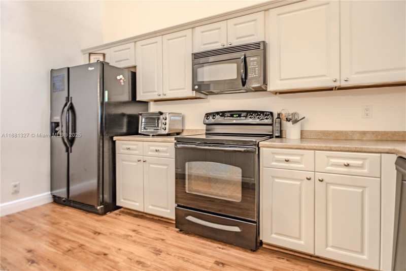7652 S Pinewalk Dr S # 139, Margate FL 33063