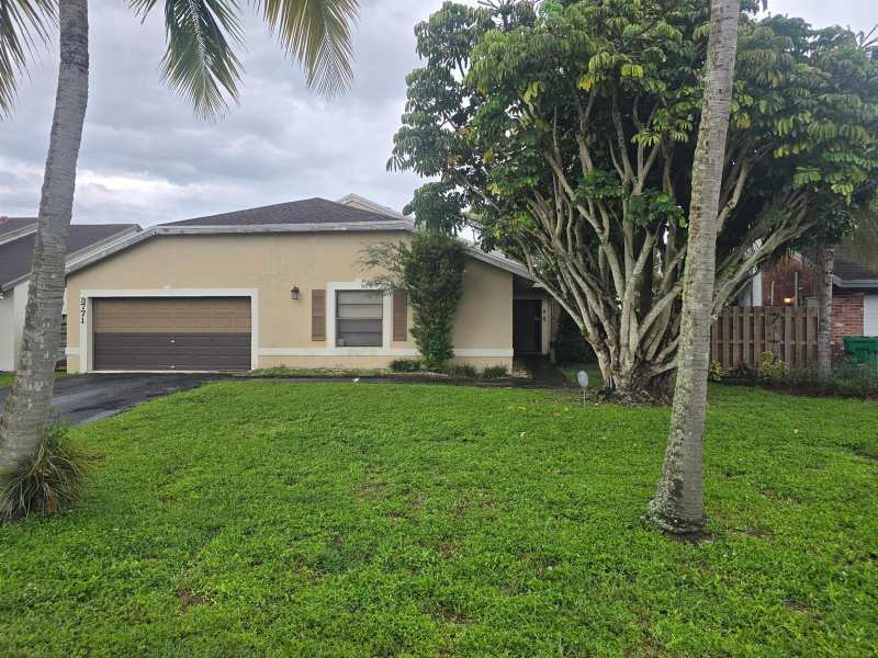 3771 NW 73rd Way, Coral Springs FL 33065