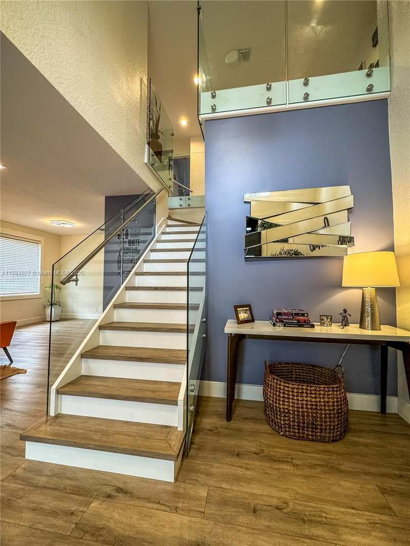 857 Vanda Ter, Weston FL 33327