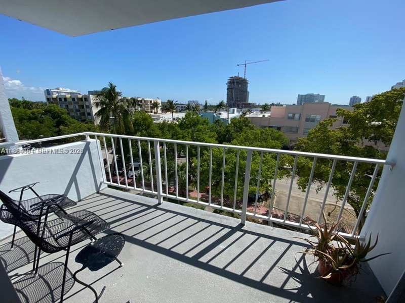 STANTON HOUSE CONDOMINIUM