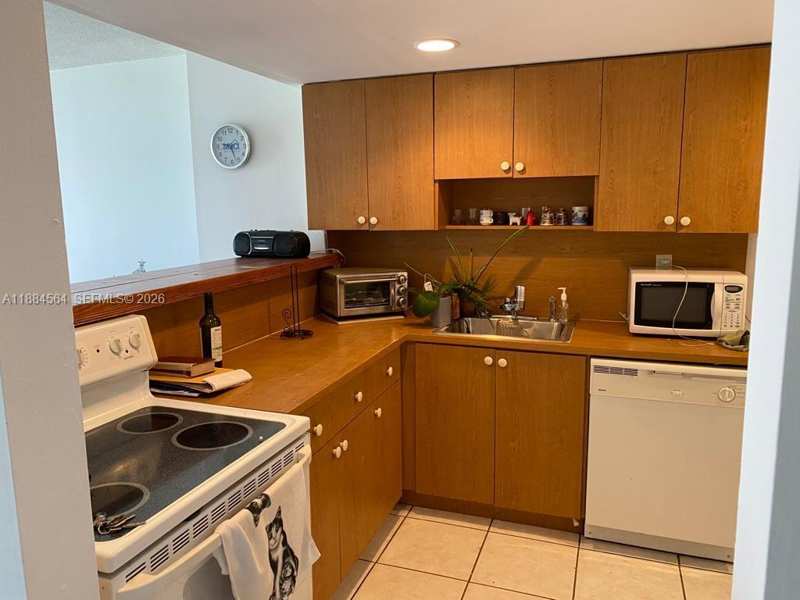 STANTON HOUSE CONDOMINIUM