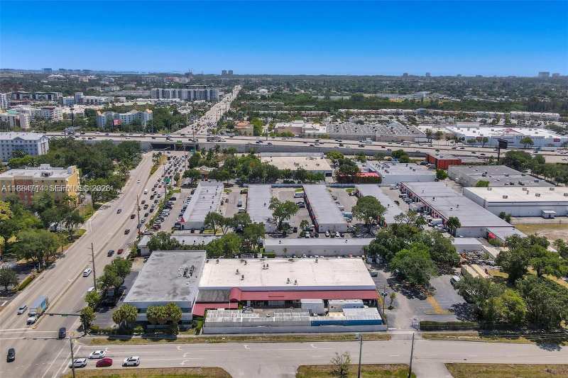2870 Stirling Rd, Hollywood FL 33020
