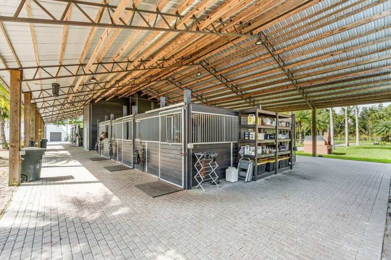 2587 Skipiks Way, Wellington FL 33470