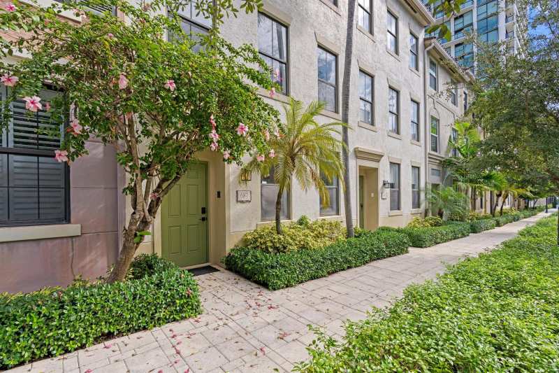 687 Hibiscus Street, West Palm Beach FL 33401