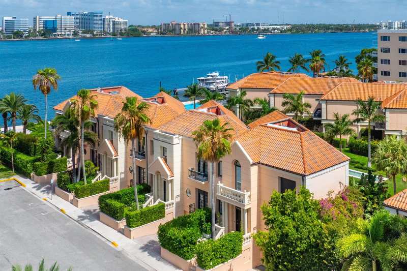 307 Everglade Avenue, Palm Beach FL 33480