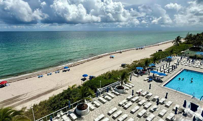 1890 S Ocean Drive # 703, Hallandale Beach FL 33009