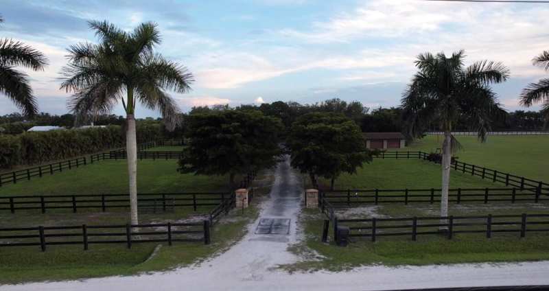 16098 Deer Path Lane, Wellington FL 33470