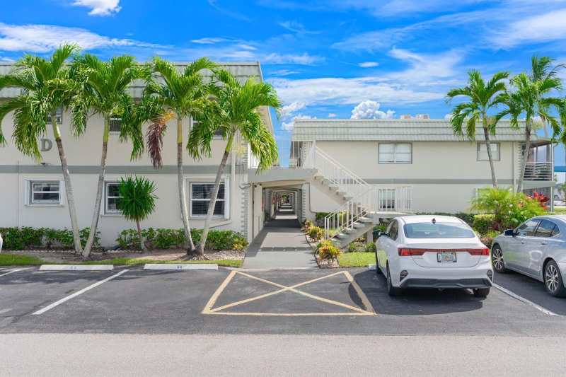 189 Brittany D # 189, Delray Beach FL 33446