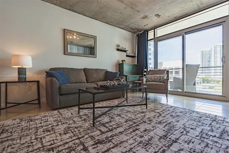 3250 NE 1st Ave # 719, Miami FL 33137