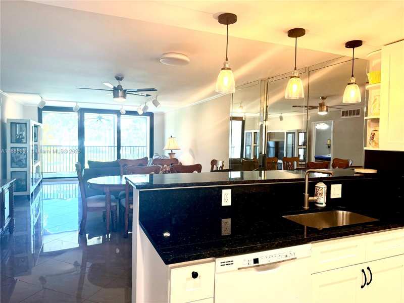 1627 Riverview Rd # 212, Deerfield Beach FL 33441