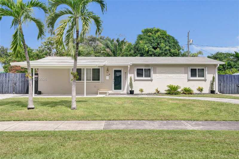 9021 SW 197th St, Cutler Bay FL 33157